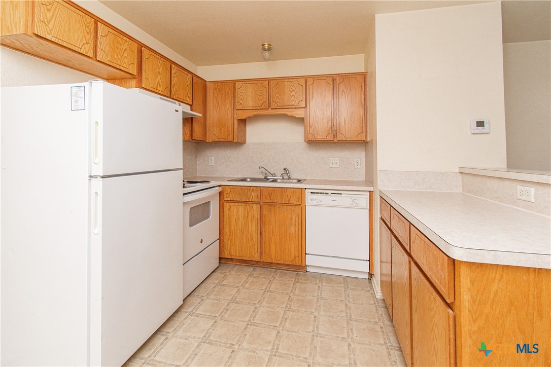 4207 Alan Kent Drive B Property Photo 5