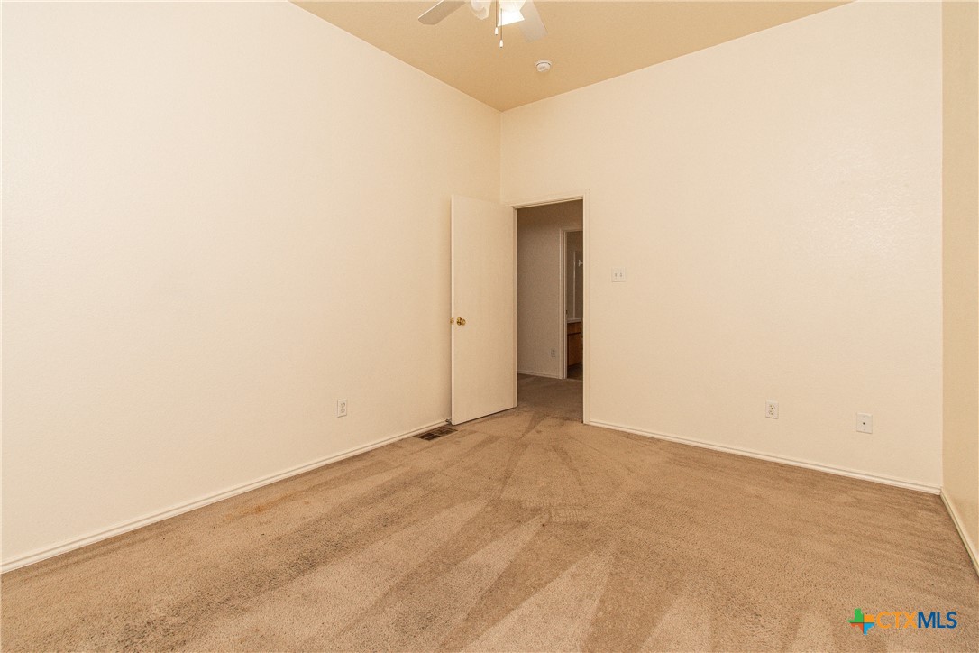 4207 Alan Kent Drive B Property Photo 10
