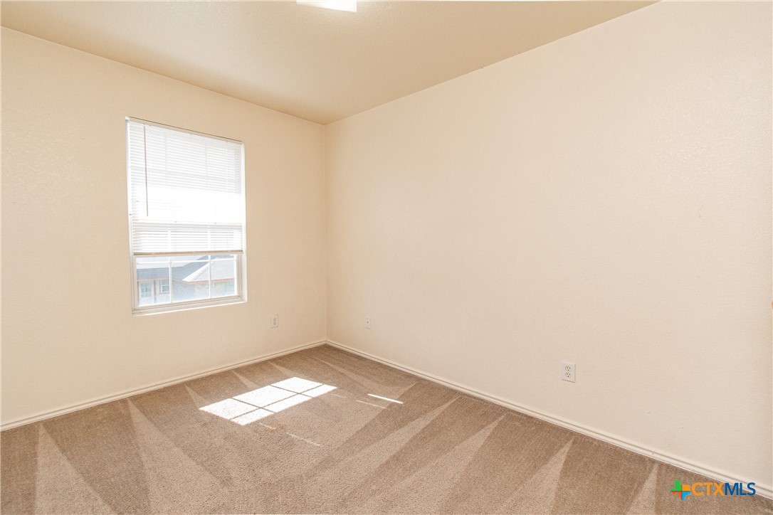 4207 Alan Kent Drive B Property Photo 12