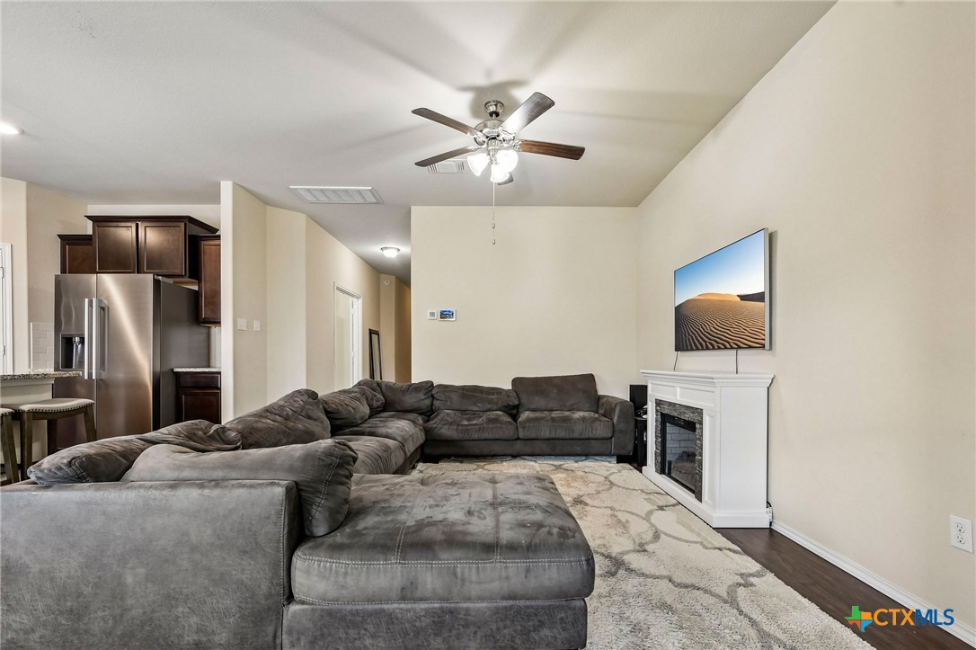 204 Bainbridge Drive Property Photo 12