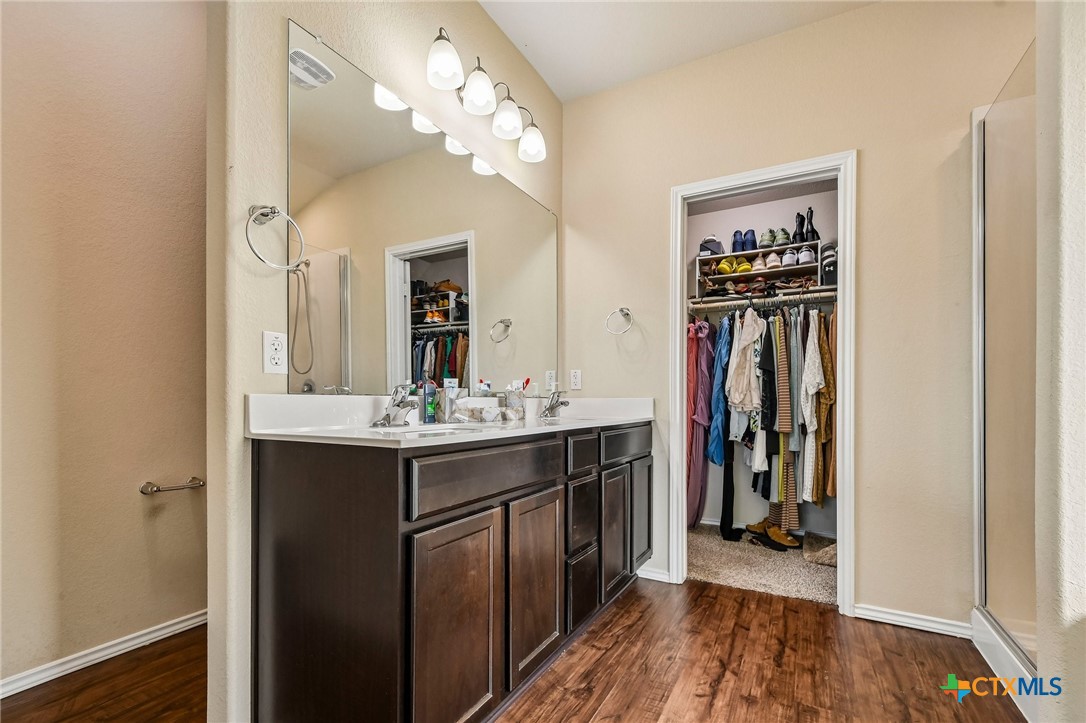 204 Bainbridge Drive Property Photo 27