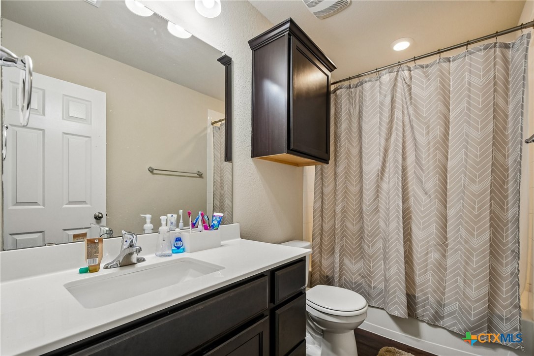 204 Bainbridge Drive Property Photo 38