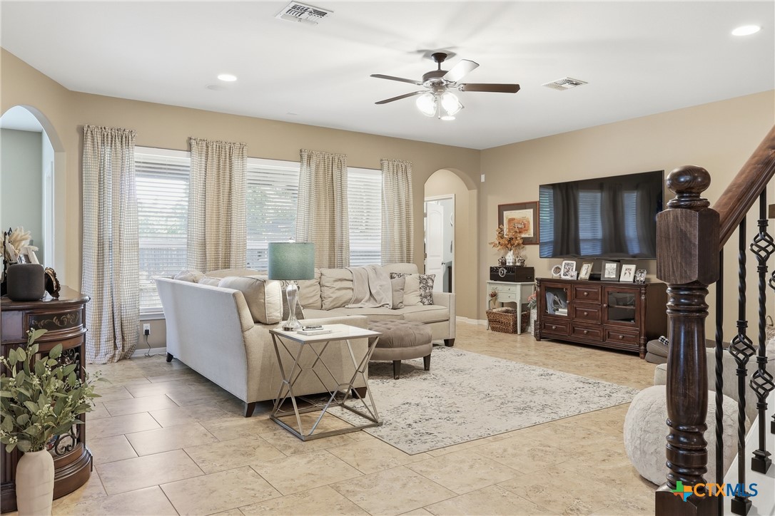 106 Sky Court Property Photo 3