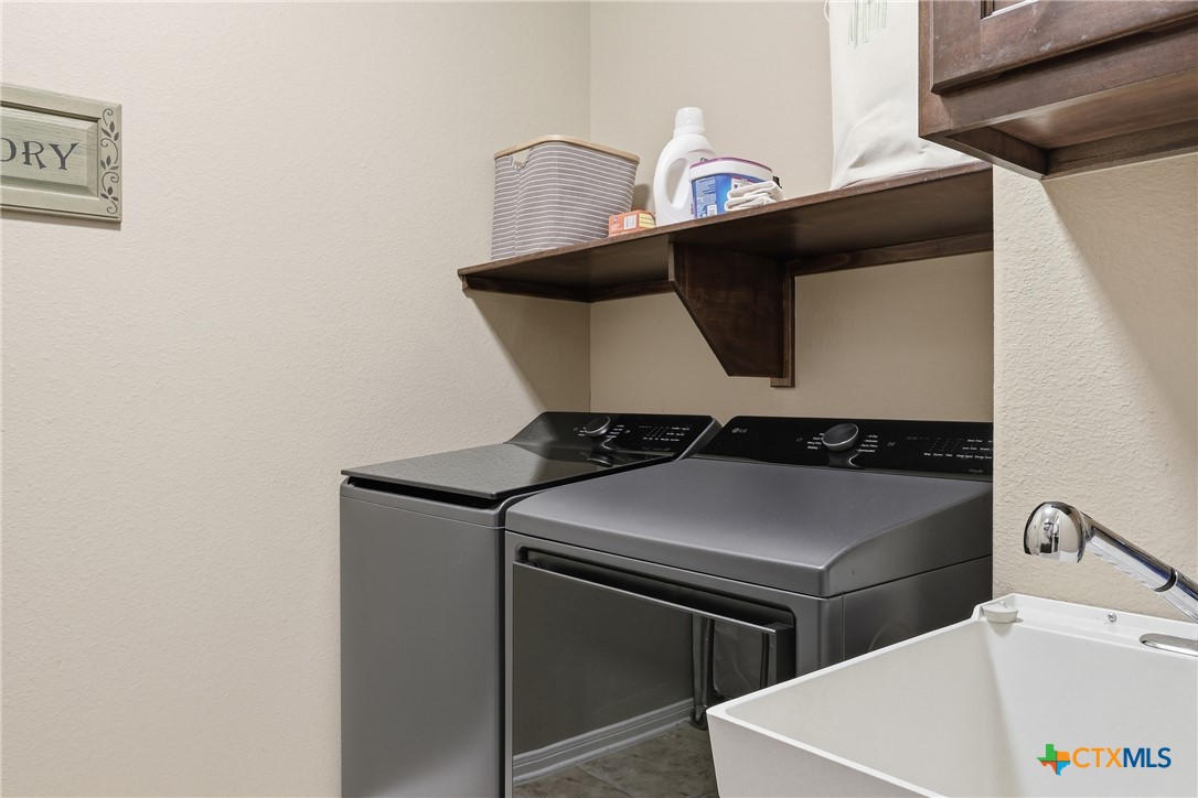 106 Sky Court Property Photo 19