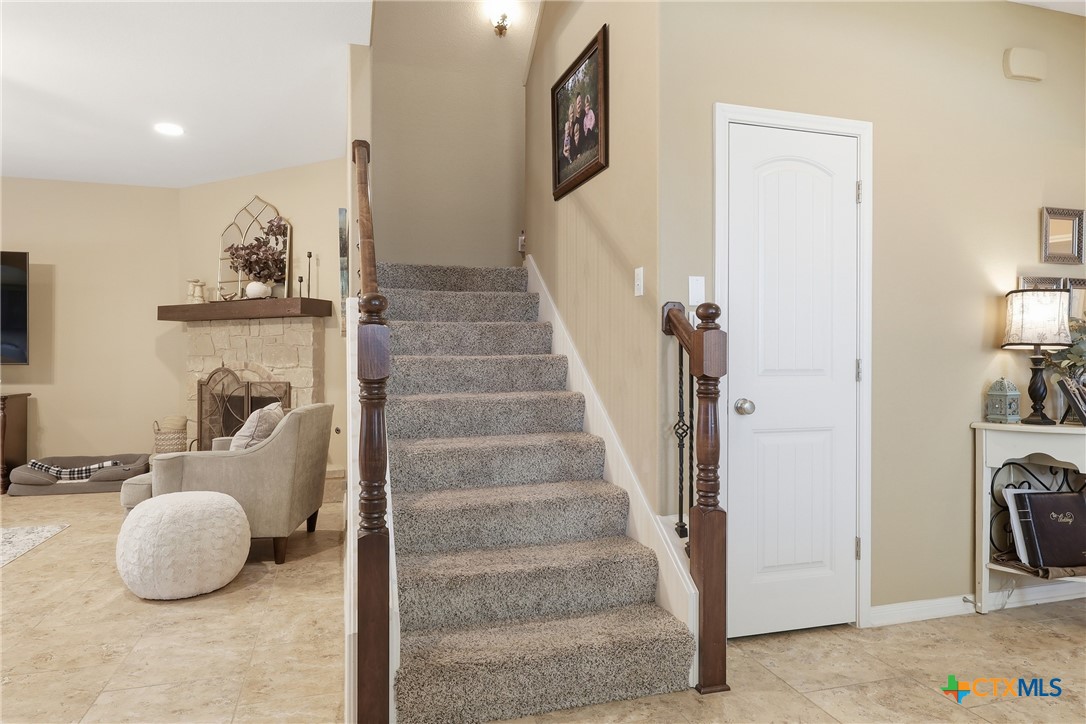 106 Sky Court Property Photo 28