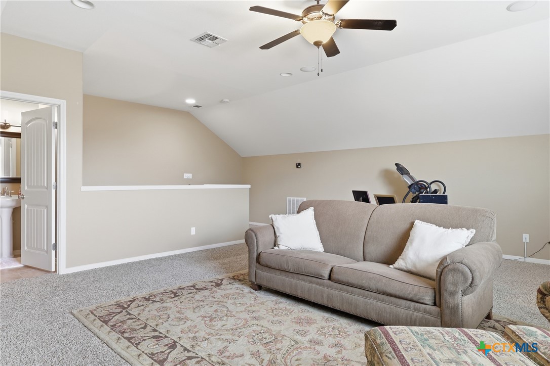 106 Sky Court Property Photo 31