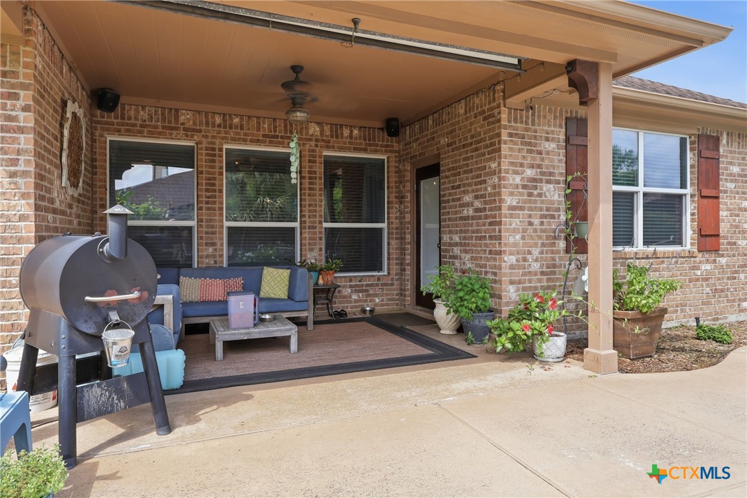 106 Sky Court Property Photo 33