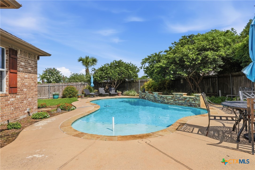 106 Sky Court Property Photo 34