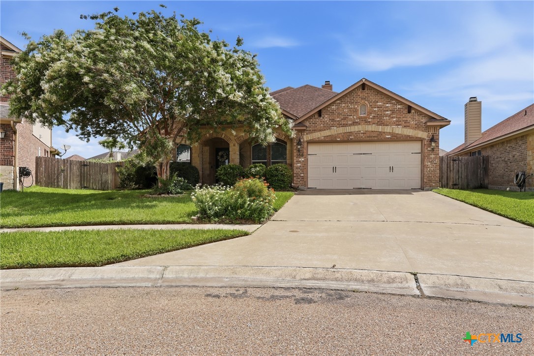 106 Sky Court Property Photo 38