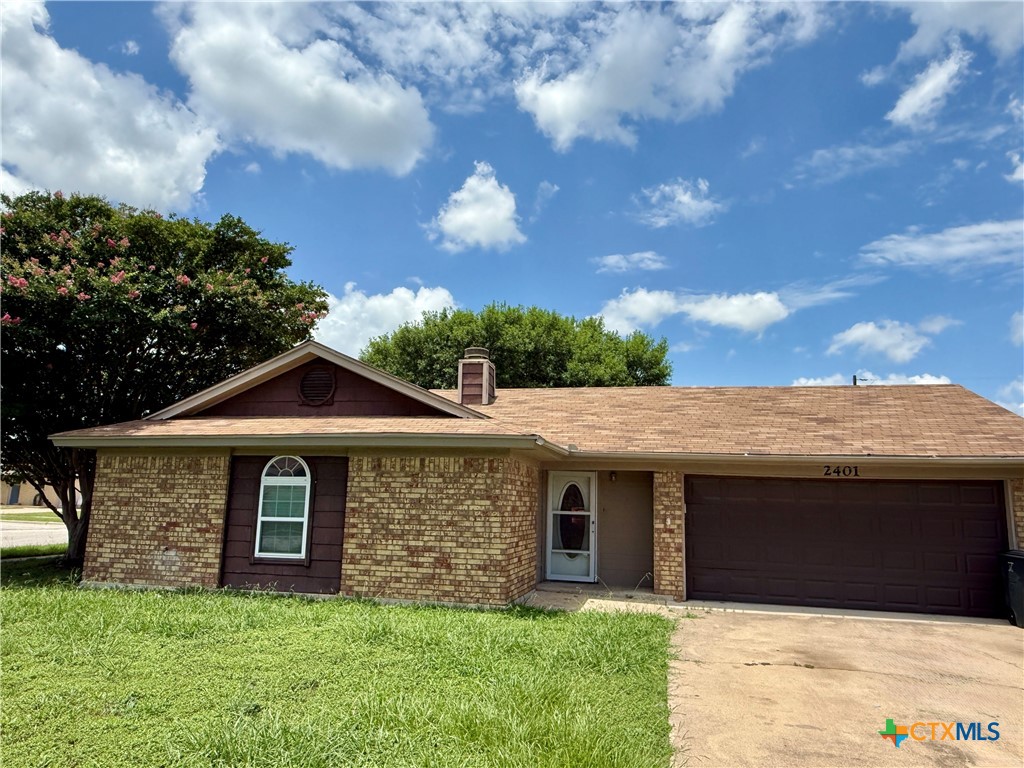 2401 Ridglea Court Property Photo 1