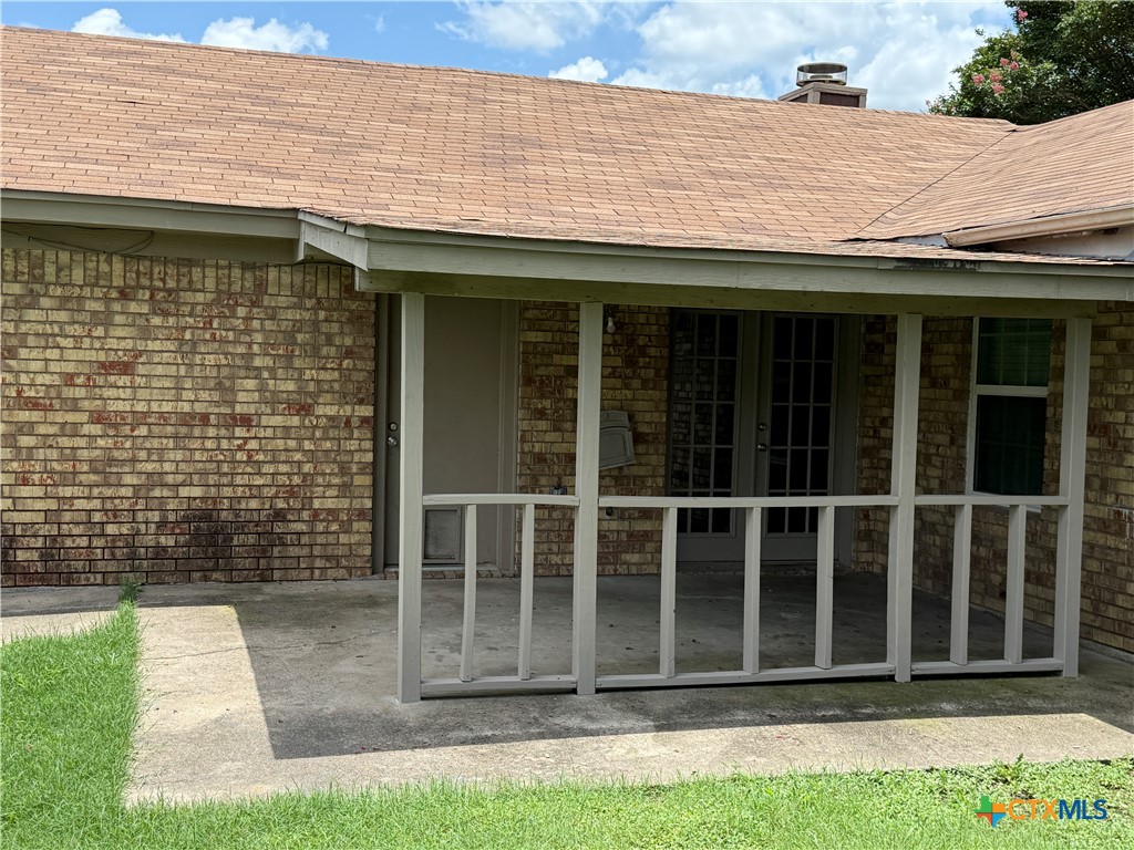 2401 Ridglea Court Property Photo 12
