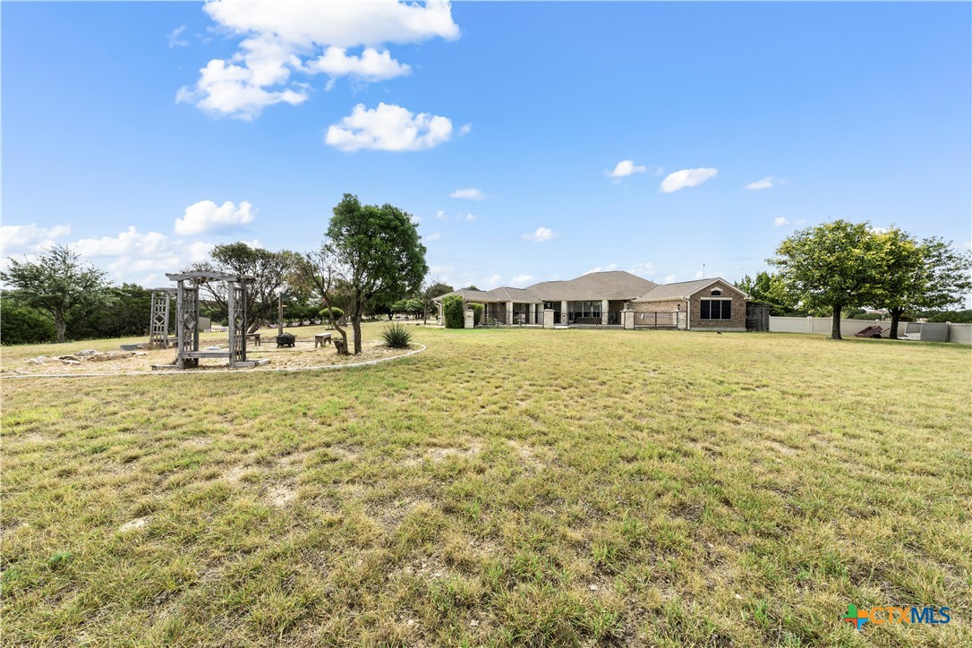 522 County Road 3371 Property Photo 34