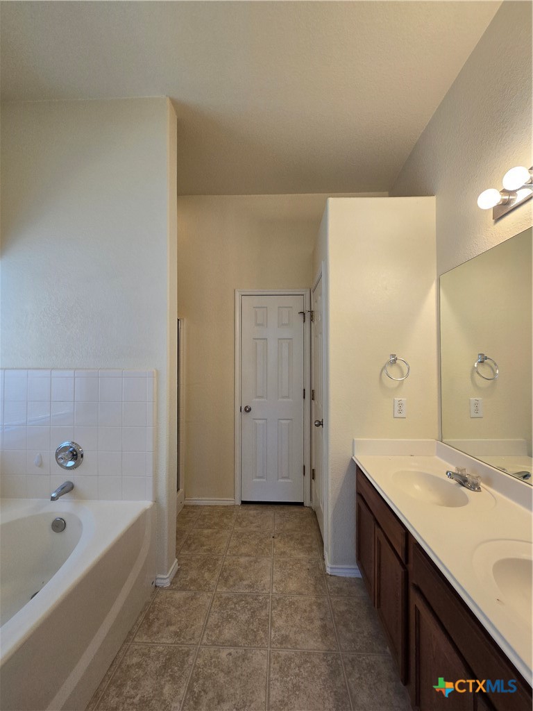 345 Placid Meadow Property Photo 15