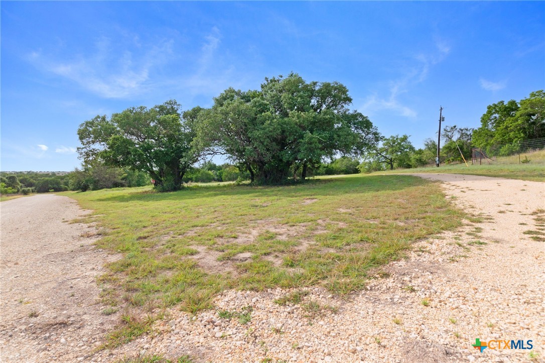 12200 Private Road 3641 Property Photo 32