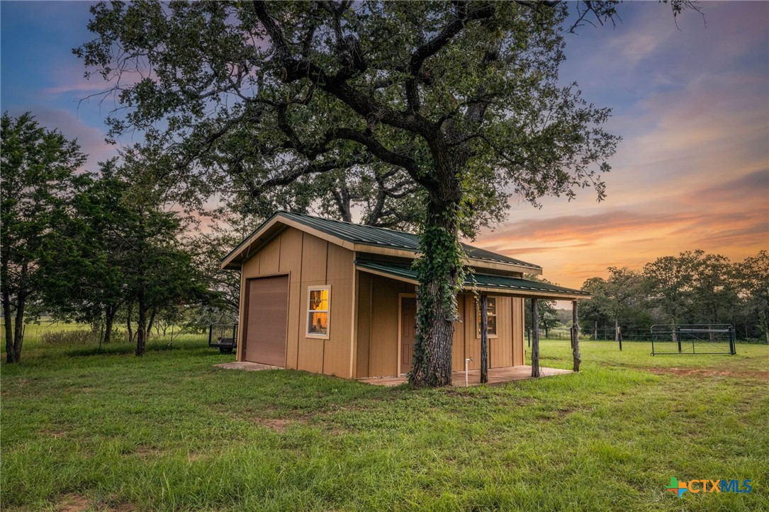 10488 Hwy 304 Property Photo 6