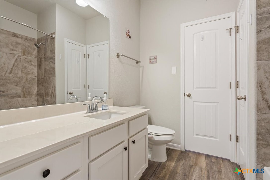 7511 Buffalo Grass Drive Property Photo 9