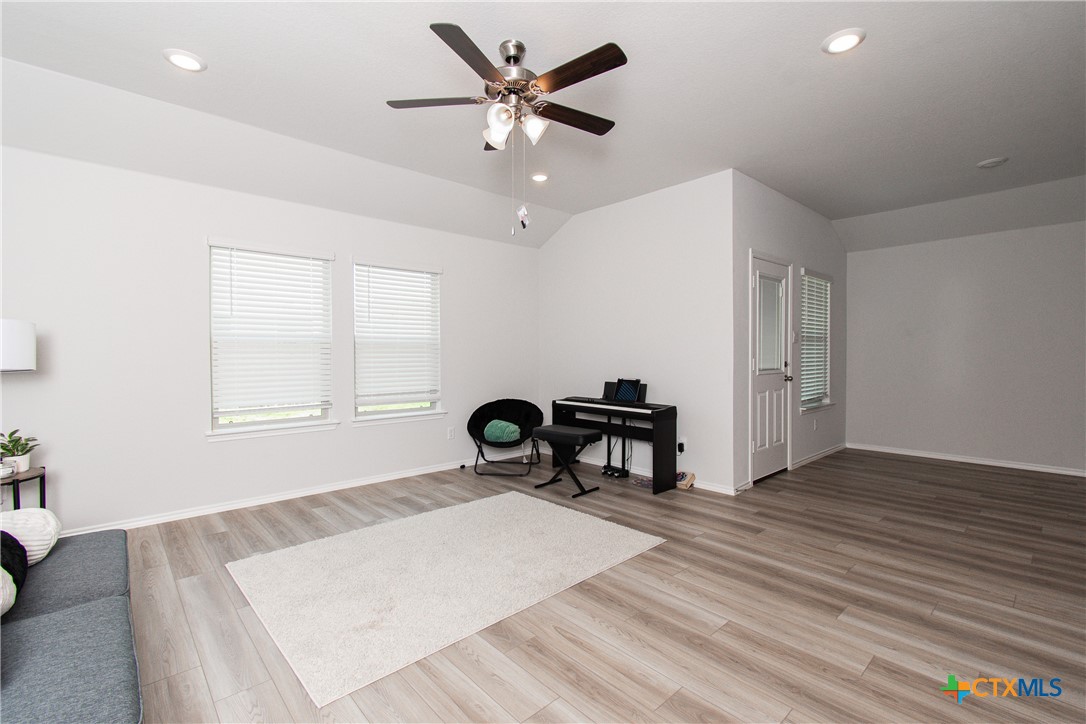 2342 Bee Creek Drive Property Photo 4
