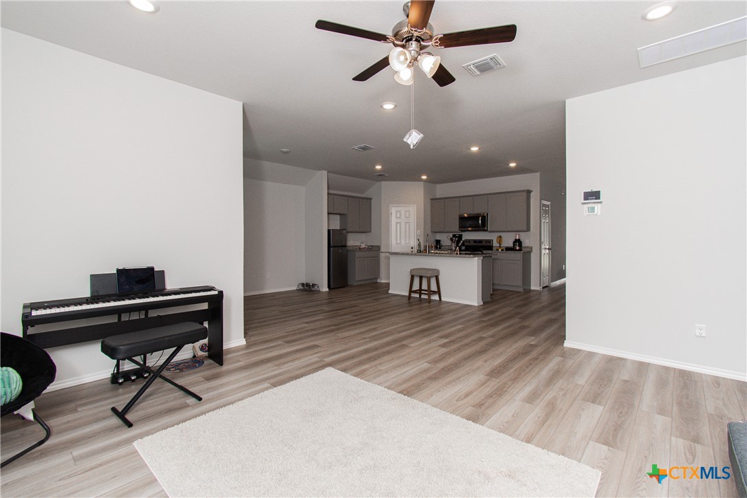 2342 Bee Creek Drive Property Photo 5