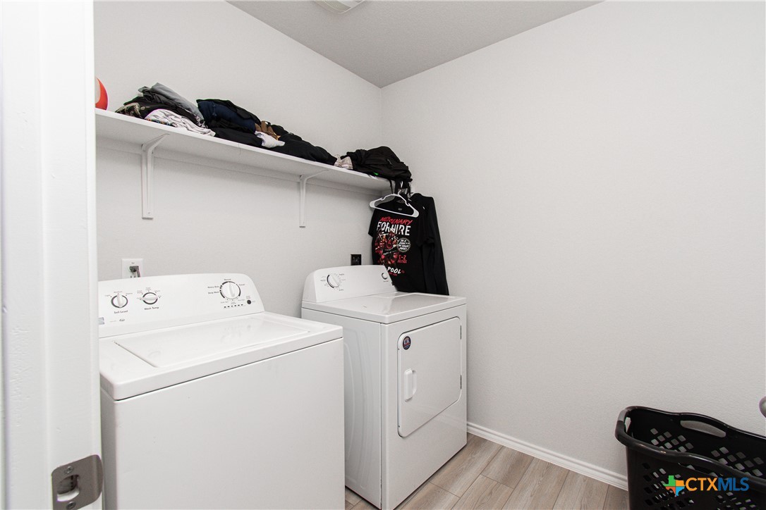 2342 Bee Creek Drive Property Photo 7