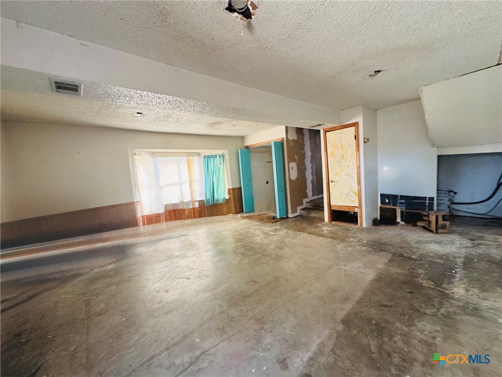 2402 Oak Drive Property Photo 18