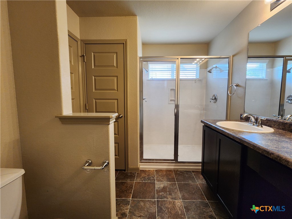 789 Great Oaks Drive Property Photo 11