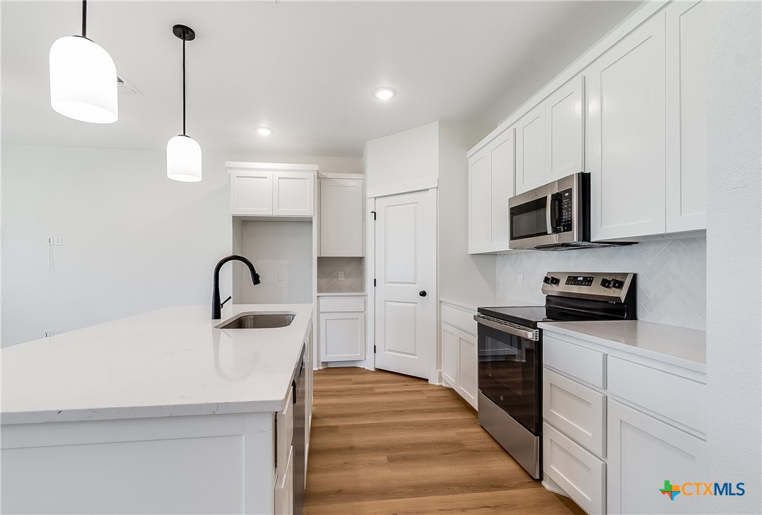 2025 Stillwell Street Property Photo 2