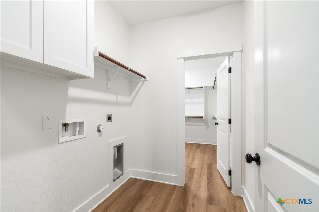 2025 Stillwell Street Property Photo 10