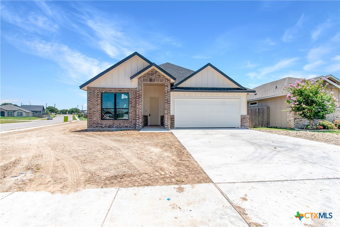 2018 Rosson Street Property Photo 1