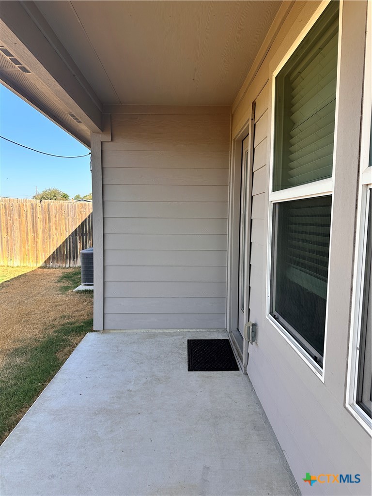 304 Fall Aster Drive Property Photo 3