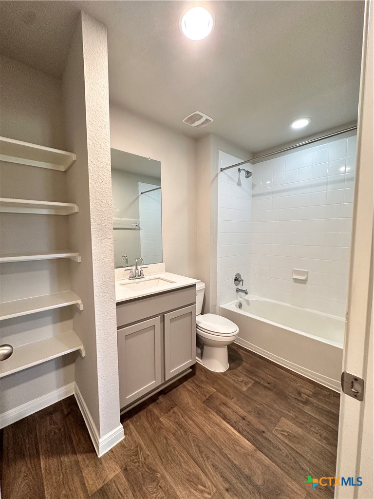 304 Fall Aster Drive Property Photo 8