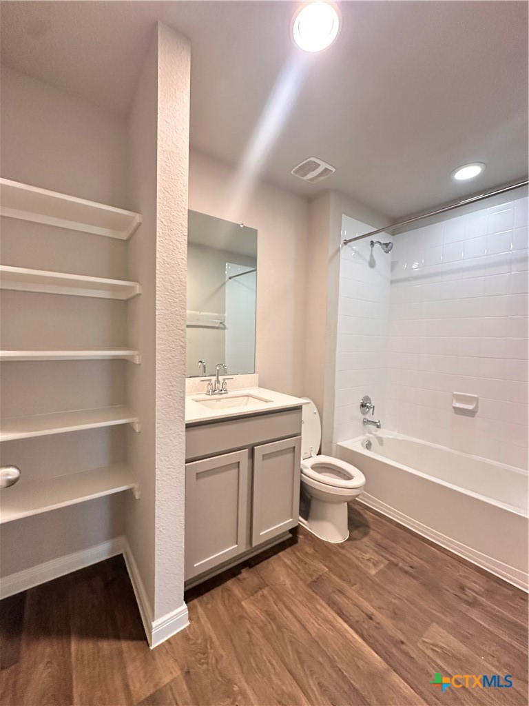 304 Fall Aster Drive Property Photo 16