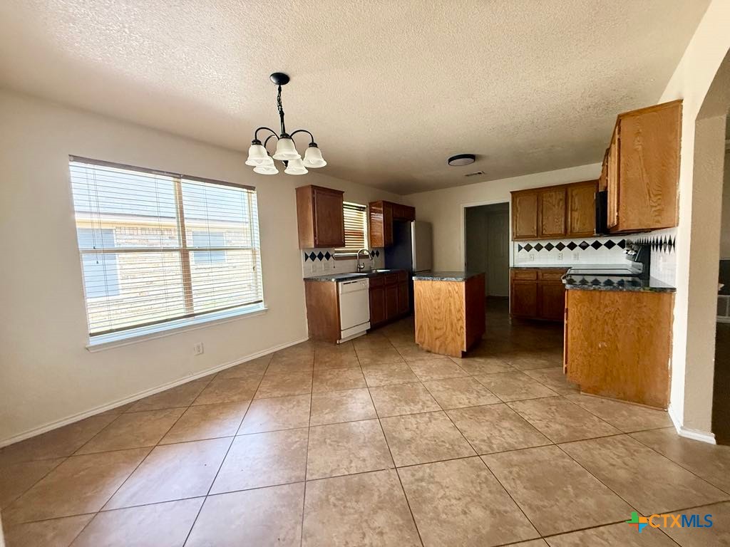 4006 Frigate Drive Property Photo 10