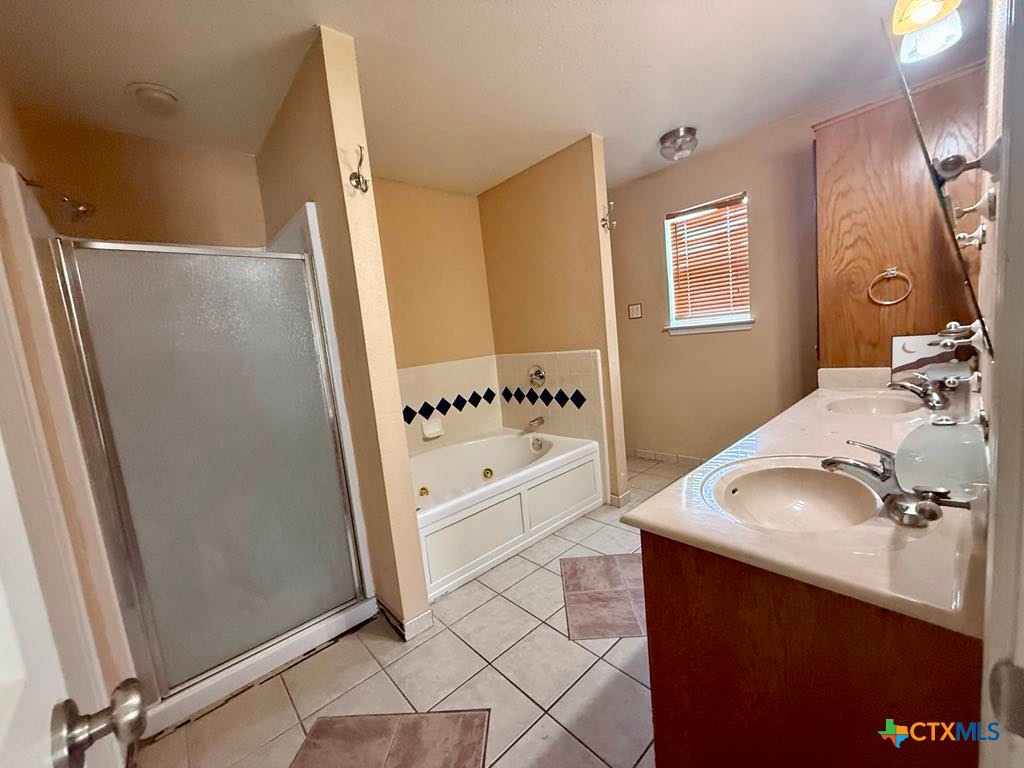 4006 Frigate Drive Property Photo 24