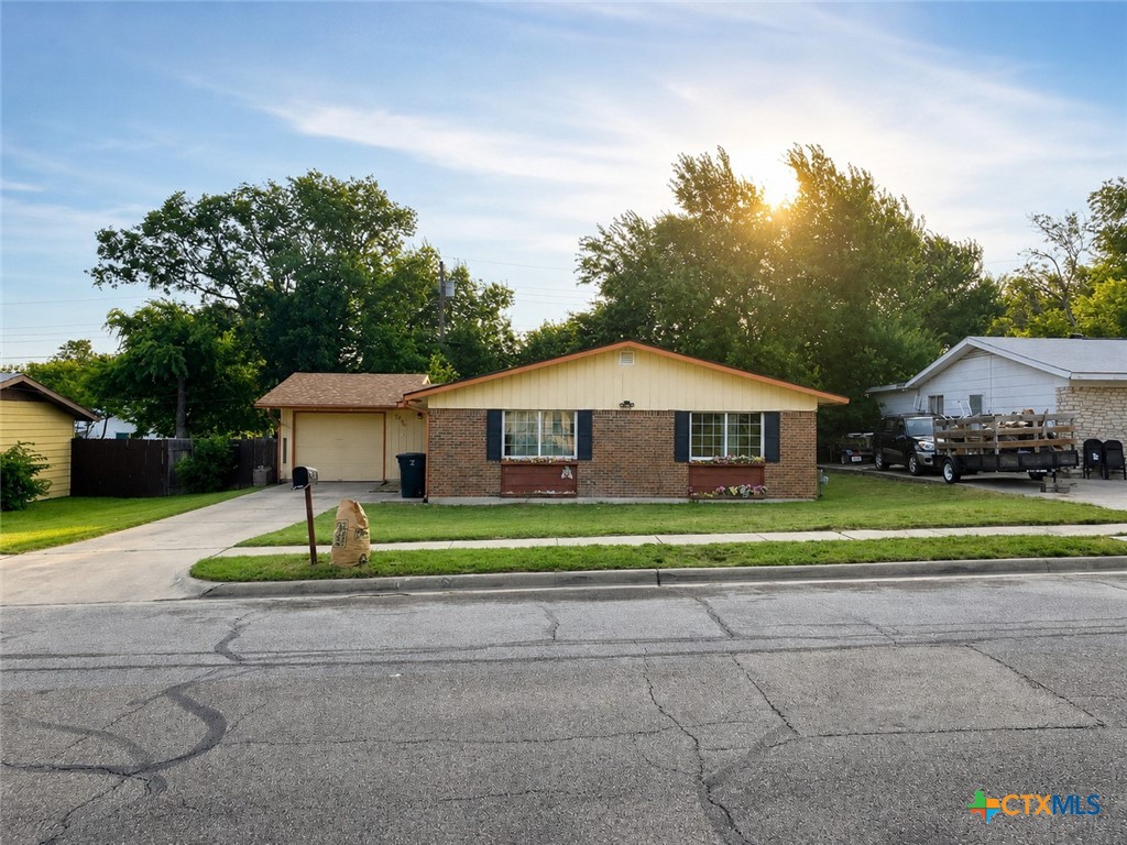 1305 Elia Street Property Photo 1