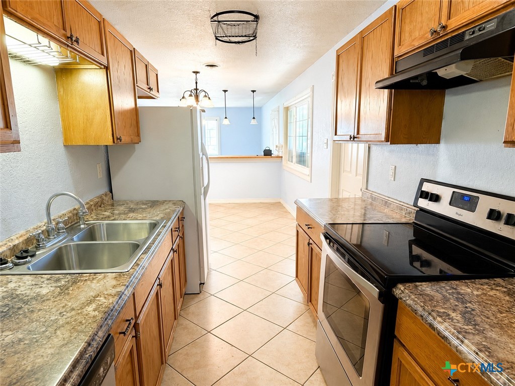 1305 Elia Street Property Photo 8