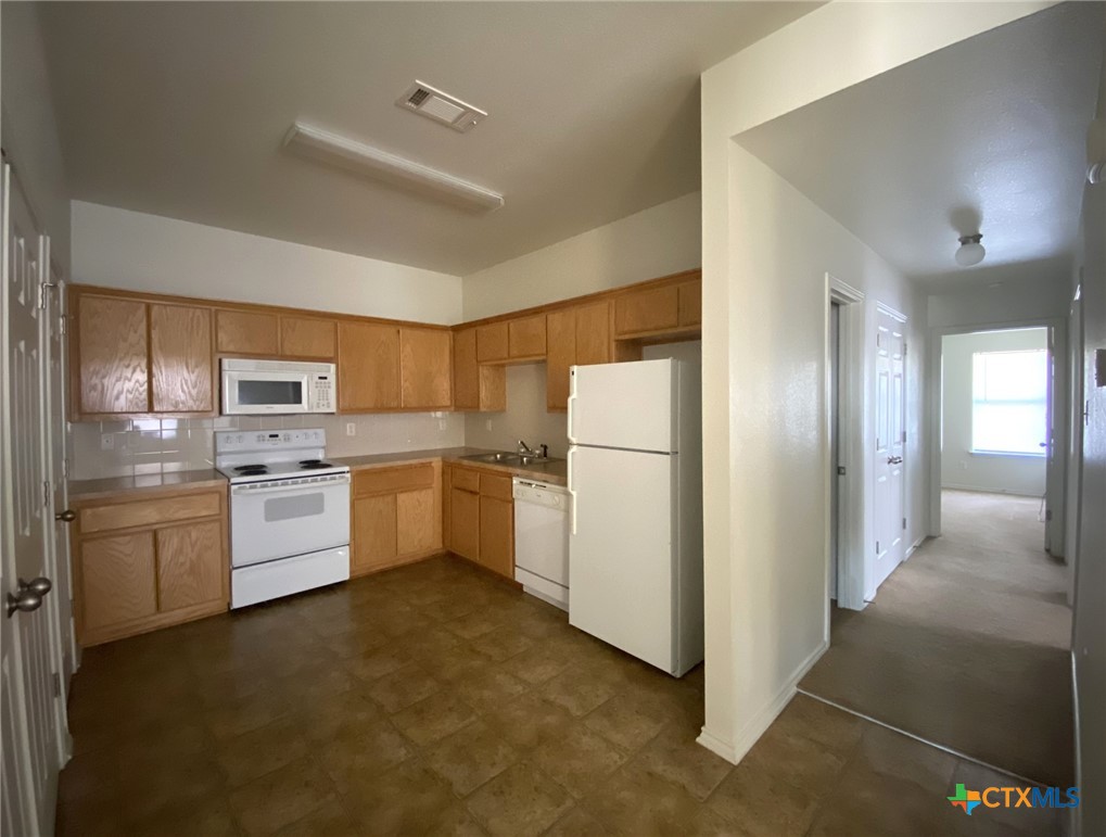 2802 Ashley Drive 2802 Property Photo 4