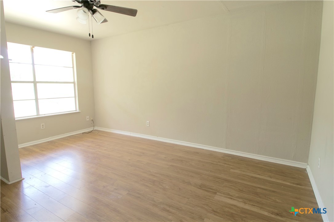 802 E Irvin Avenue Property Photo 5