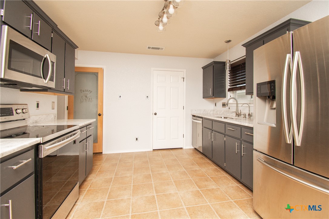 3309 Lorena Drive Property Photo 7