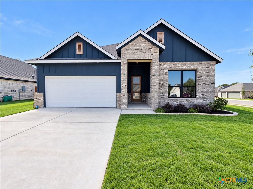 1201 Rylee Lane Property Photo 1