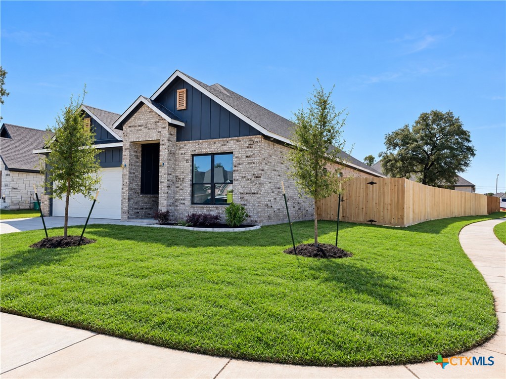 1201 Rylee Lane Property Photo 2