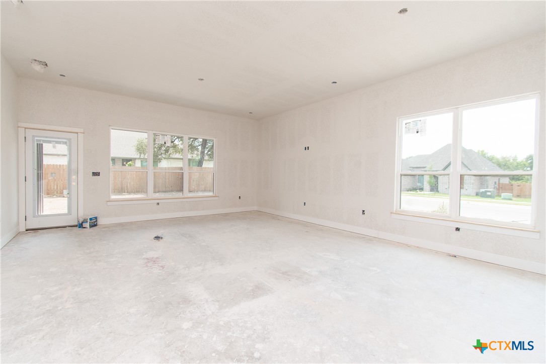 1201 Rylee Lane Property Photo 3