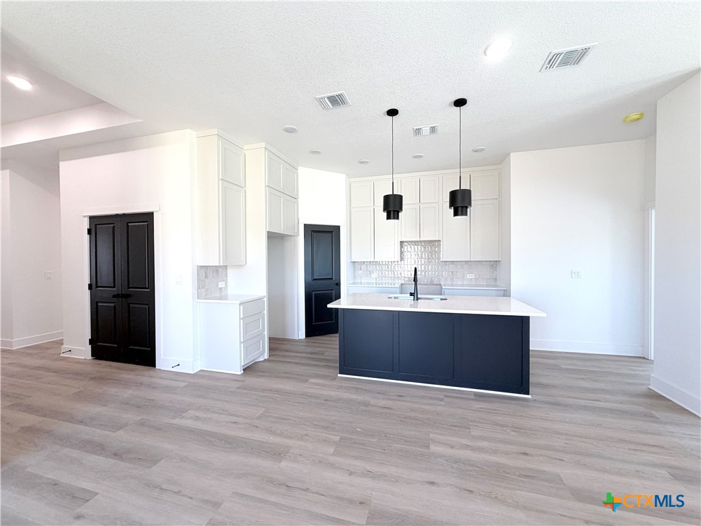 1201 Rylee Lane Property Photo 5