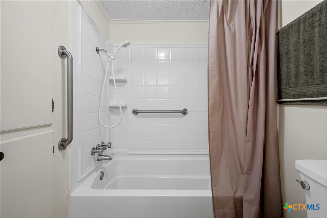 204 Christopher Drive Property Photo 24
