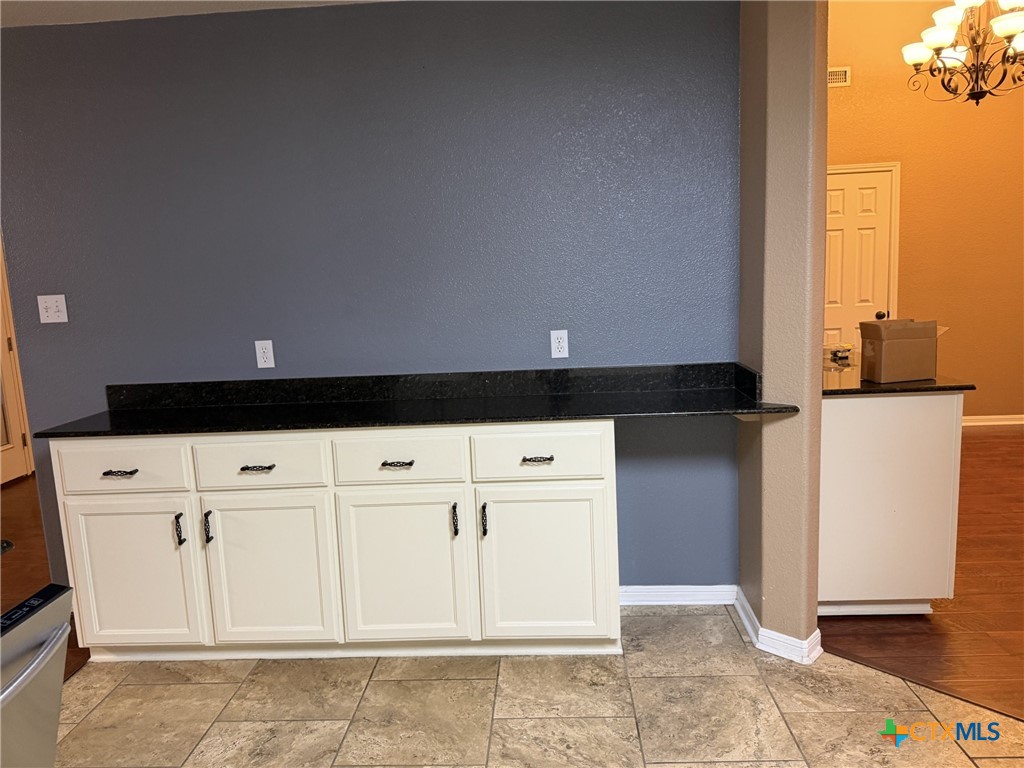 621 S Roy Reynolds Drive Property Photo 13