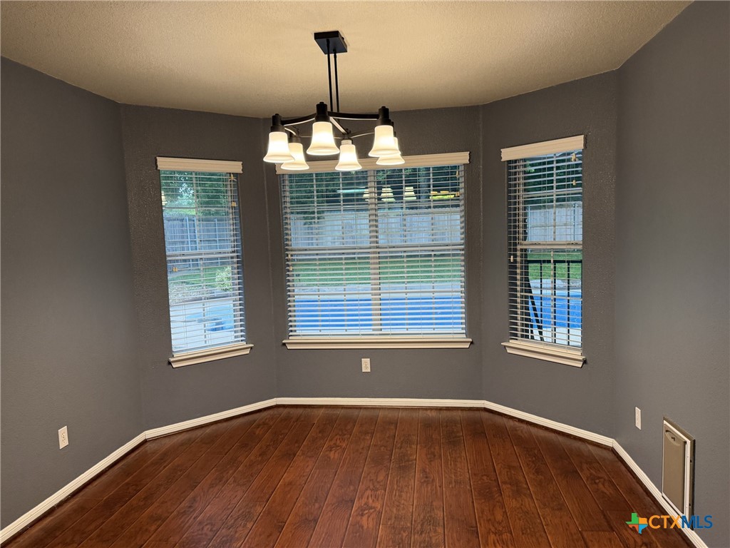 621 S Roy Reynolds Drive Property Photo 15