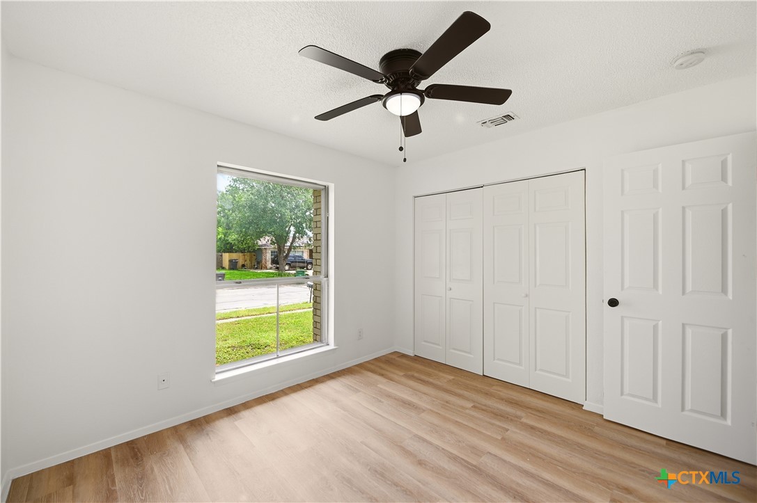 7702 Pipers Swan Street Property Photo 15