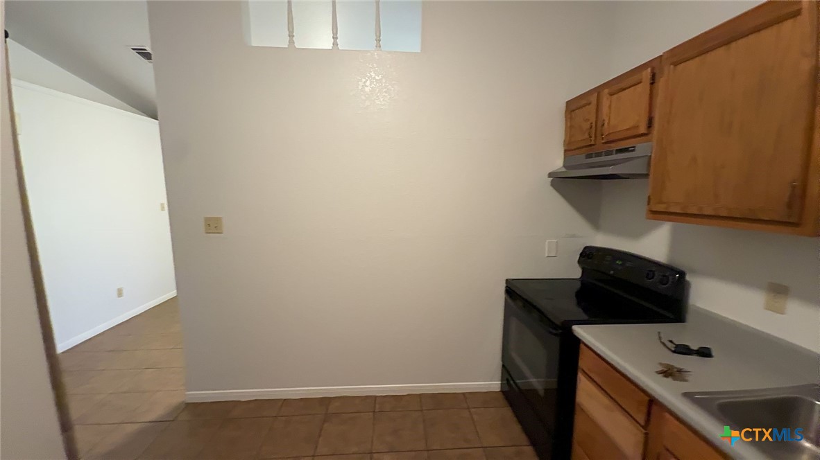 10411 Trimmier Road B Property Photo 3