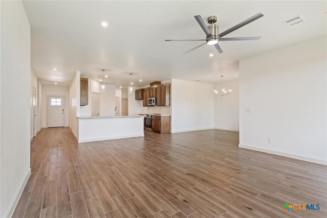 2551 Tin Barn Bluff Property Photo 3