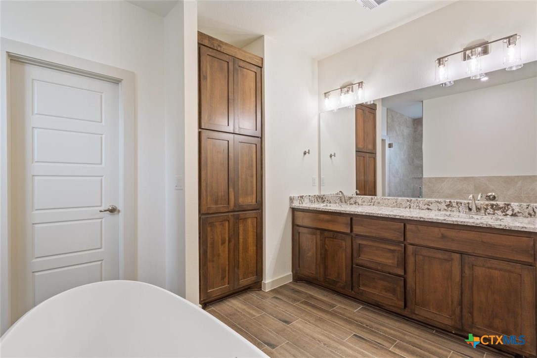 2551 Tin Barn Bluff Property Photo 15