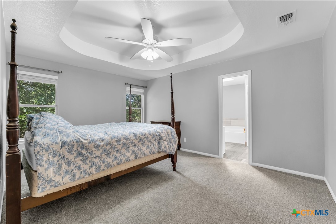 7 Market Loop Property Photo 11